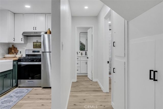 377 Hillside, Lake Arrowhead, CA 92352