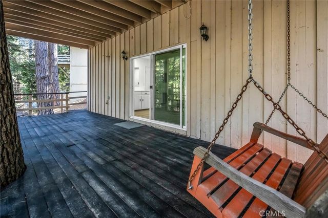 377 Hillside, Lake Arrowhead, CA 92352