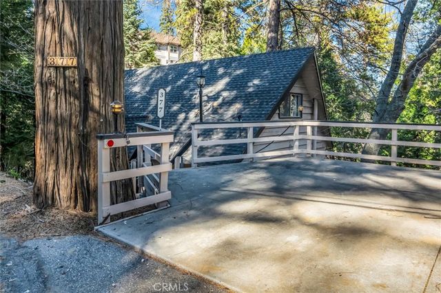 377 Hillside, Lake Arrowhead, CA 92352
