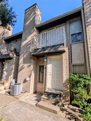 2011 Spenwick Drive 412, Houston, TX 77055