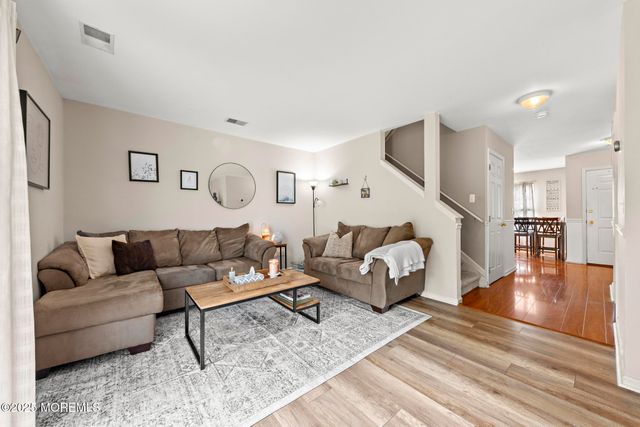 104 Prosperity Court, Toms River, NJ 08755