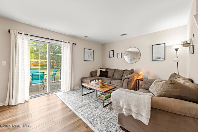 104 Prosperity Court, Toms River, NJ 08755