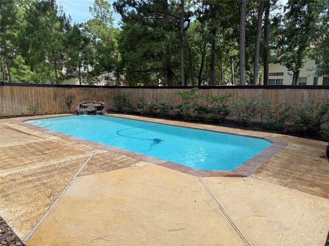 47 Hidden Meadow Drive, The Woodlands, TX 77382