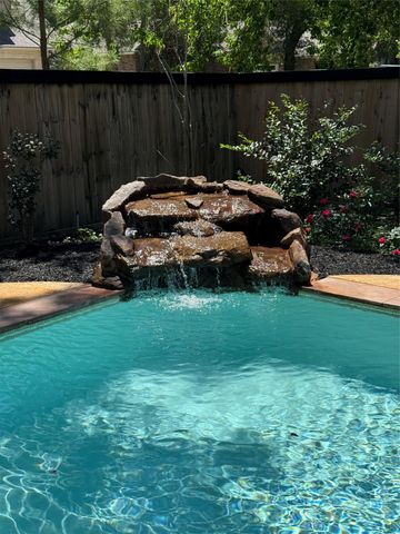 47 Hidden Meadow Drive, The Woodlands, TX 77382