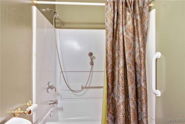 2454 Niagara Road, Wheatfield, NY 14304