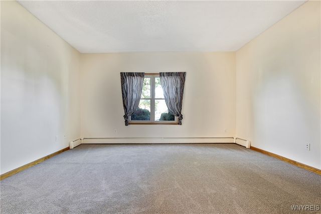 2454 Niagara Road, Wheatfield, NY 14304