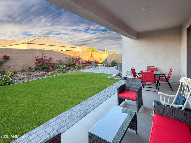 8442 W MILLERTON Way, Florence, AZ 85132