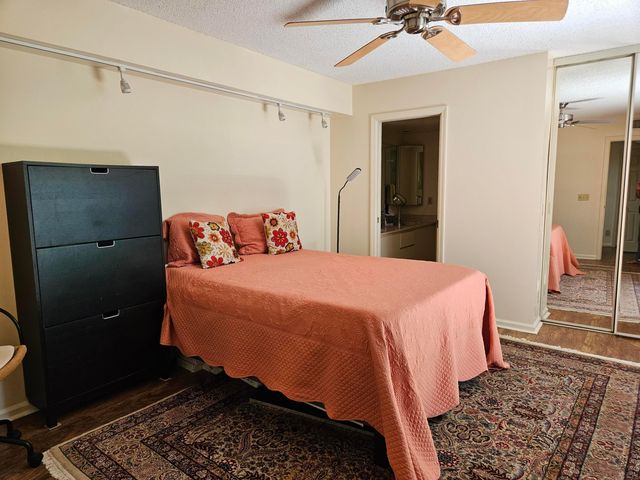 9982 NW 6th Court, Plantation, FL 33324