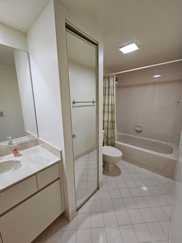 9982 NW 6th Court, Plantation, FL 33324