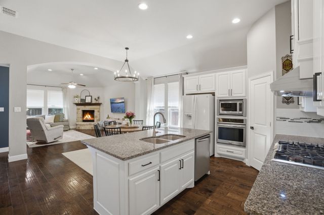 317 Mossy Rock Drive, Mckinney, TX 75071