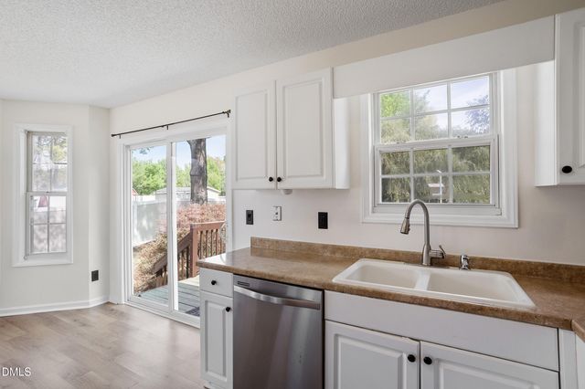 2844 Glastonbury Road, Apex, NC 27539