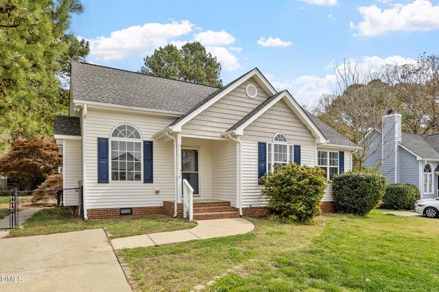 2844 Glastonbury Road, Apex, NC 27539