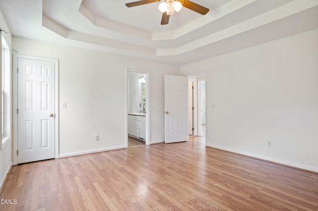 2844 Glastonbury Road, Apex, NC 27539