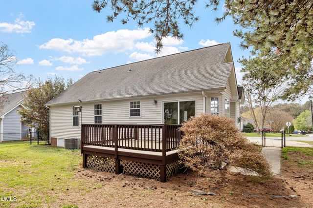 2844 Glastonbury Road, Apex, NC 27539