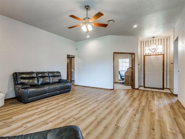 908 SE 36th Street, Oklahoma City, OK 73160