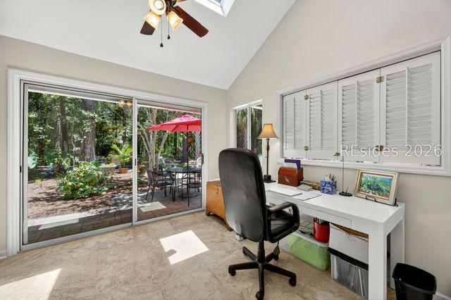 8 Hickory Knoll Pl, Hilton Head Island, SC 29926