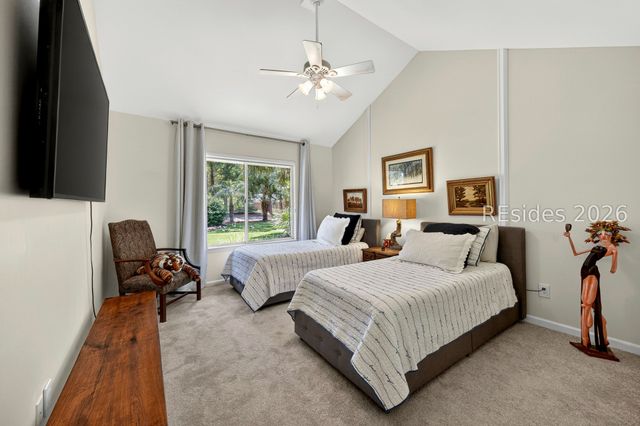 8 Hickory Knoll Pl, Hilton Head Island, SC 29926