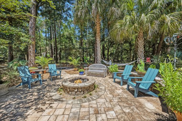 8 Hickory Knoll Pl, Hilton Head Island, SC 29926