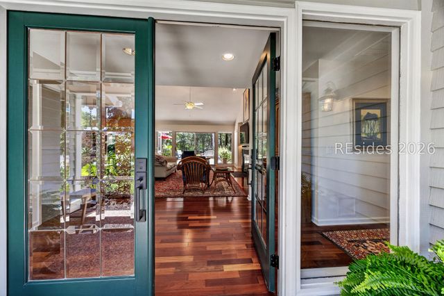 8 Hickory Knoll Pl, Hilton Head Island, SC 29926