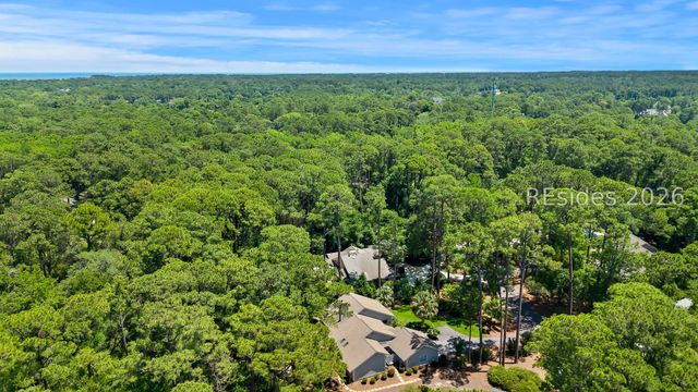 8 Hickory Knoll Pl, Hilton Head Island, SC 29926
