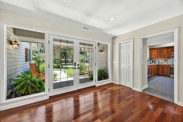 8 Hickory Knoll Pl, Hilton Head Island, SC 29926