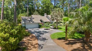 8 Hickory Knoll Pl, Hilton Head Island, SC 29926
