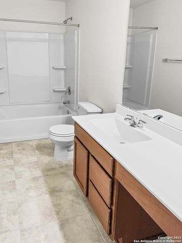 359 Blacktail Dr, New Braunfels, TX 78130