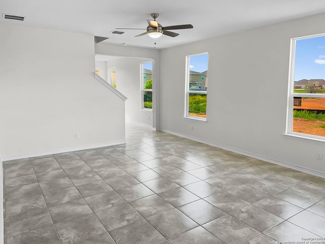 359 Blacktail Dr, New Braunfels, TX 78130