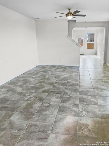 359 Blacktail Dr, New Braunfels, TX 78130