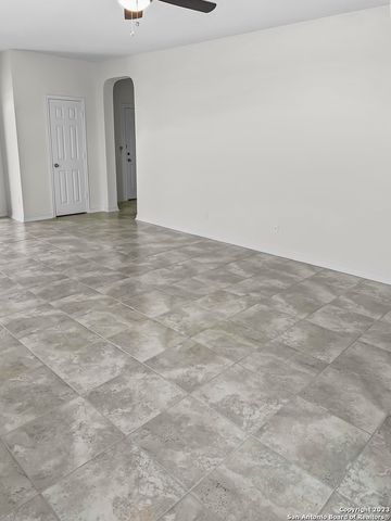 359 Blacktail Dr, New Braunfels, TX 78130