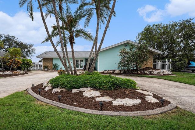 5694 OAKHURST DRIVE, Seminole, FL 33772