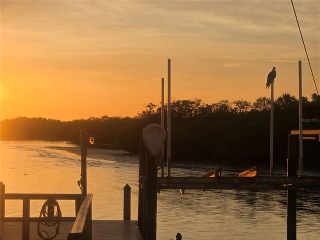 5694 OAKHURST DRIVE, Seminole, FL 33772