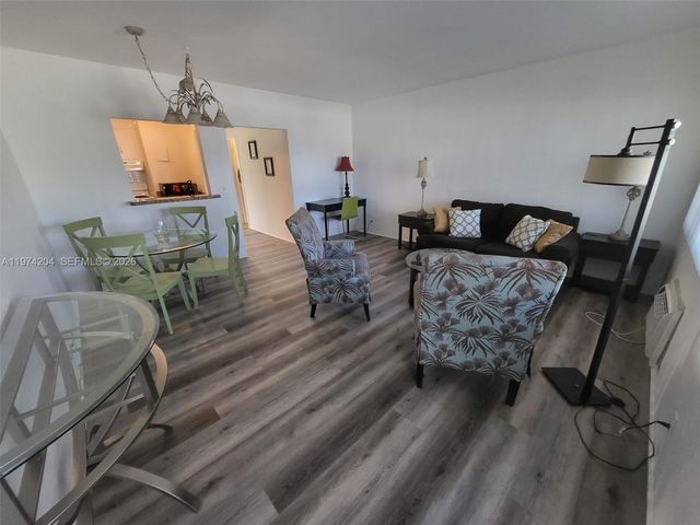 600 Layne Blvd 216, Hallandale Beach, FL 33009