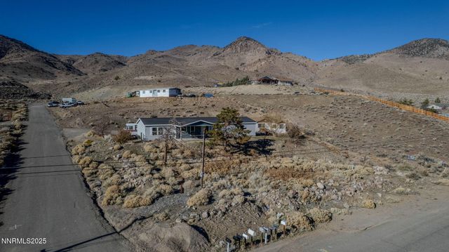 310 Grosh Avenue, Dayton, NV 89403