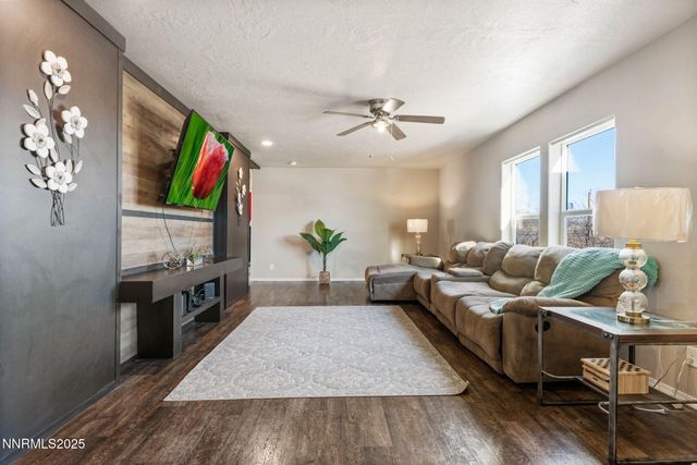 310 Grosh Avenue, Dayton, NV 89403