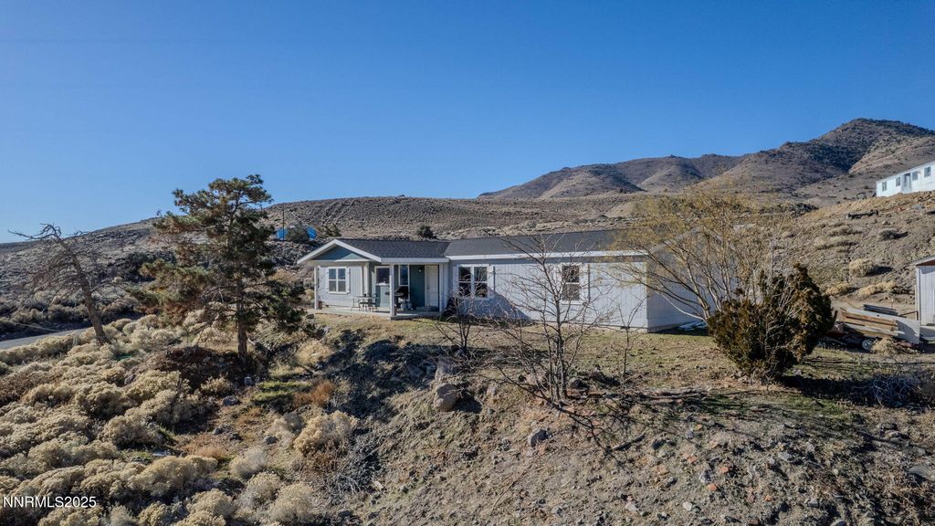 310 Grosh Avenue, Dayton, NV 89403