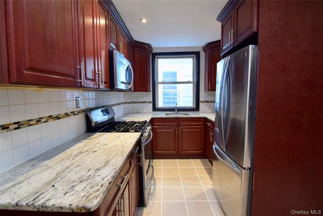 4224 Edson Avenue, Bronx, NY 10466