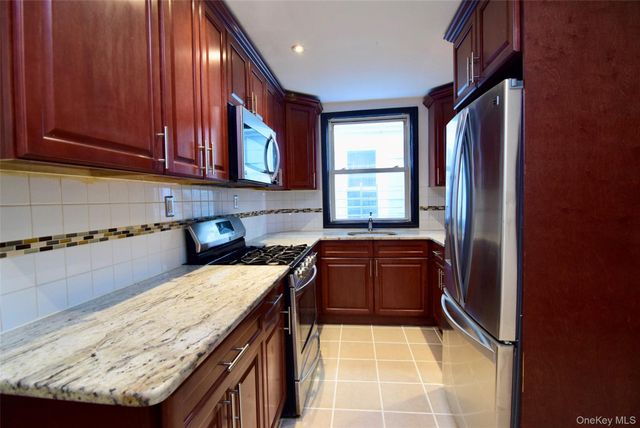 4224 Edson Avenue, Bronx, NY 10466