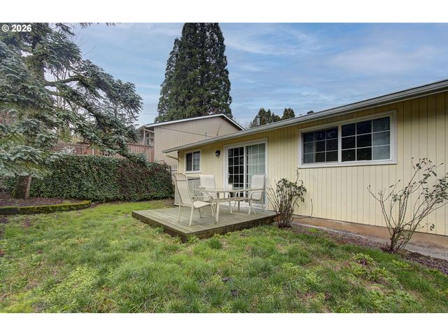 11612 Sw 49TH Ave, Portland, OR 97219