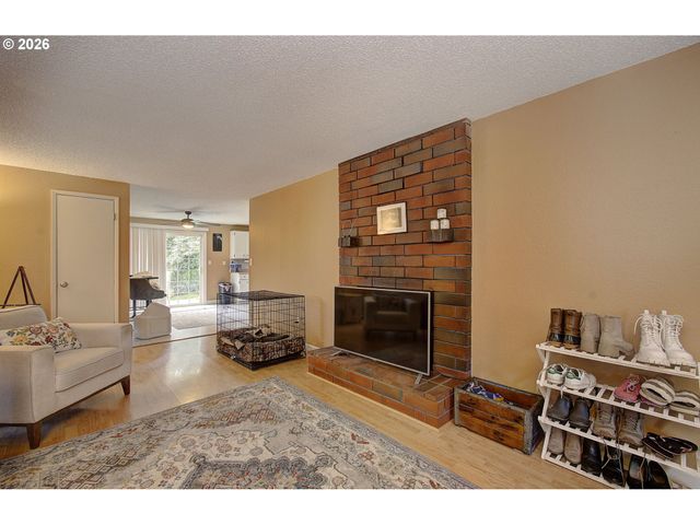 11612 Sw 49TH Ave, Portland, OR 97219