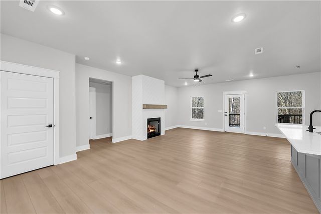 4 Bridlington Drive, Bella Vista, AR 72714