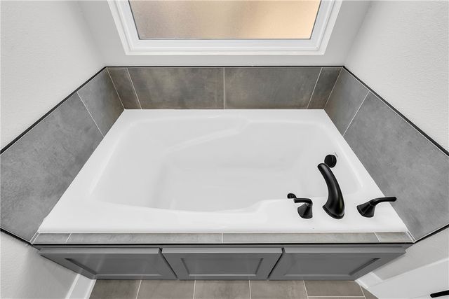 4 Bridlington Drive, Bella Vista, AR 72714