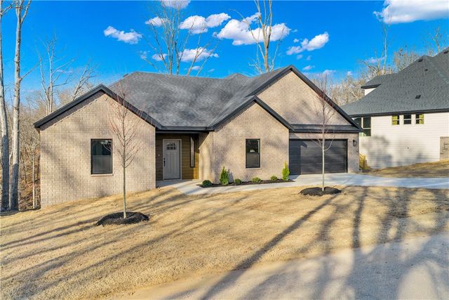 4 Bridlington Drive, Bella Vista, AR 72714