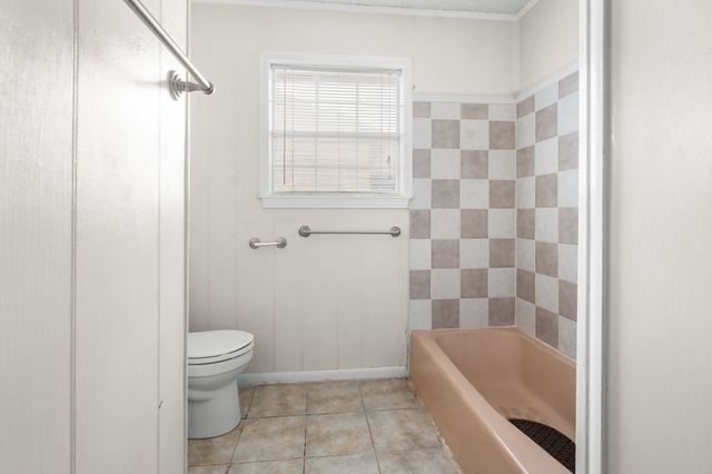 813 Truman Street, Arlington, TX 76011