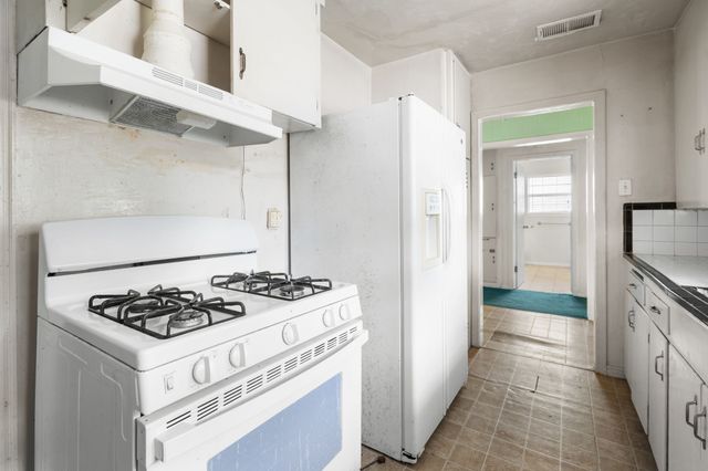 813 Truman Street, Arlington, TX 76011