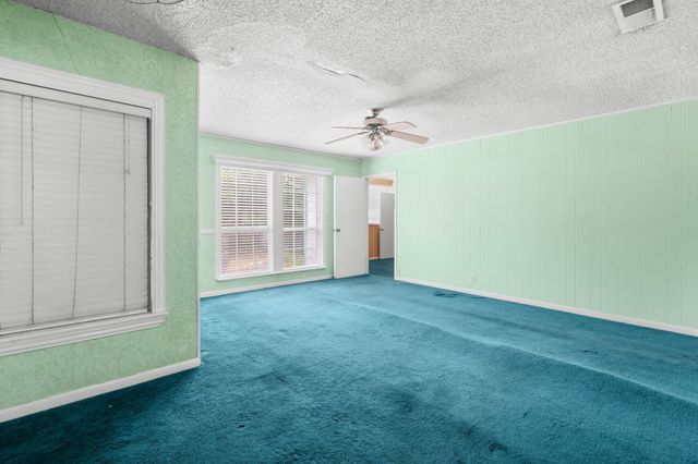 813 Truman Street, Arlington, TX 76011