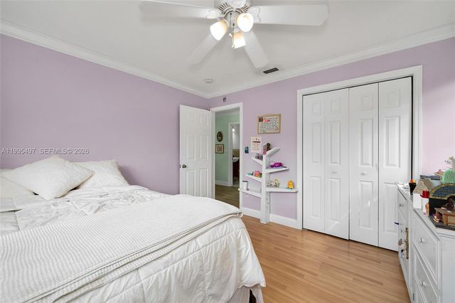 9370 SW 82nd St, Miami, FL 33173