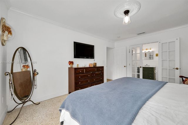 9370 SW 82nd St, Miami, FL 33173