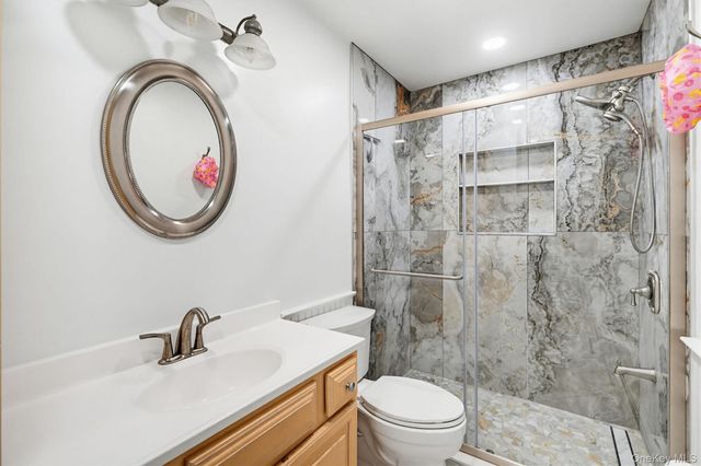 4 Fairmont Terrace, West Nyack, NY 10994