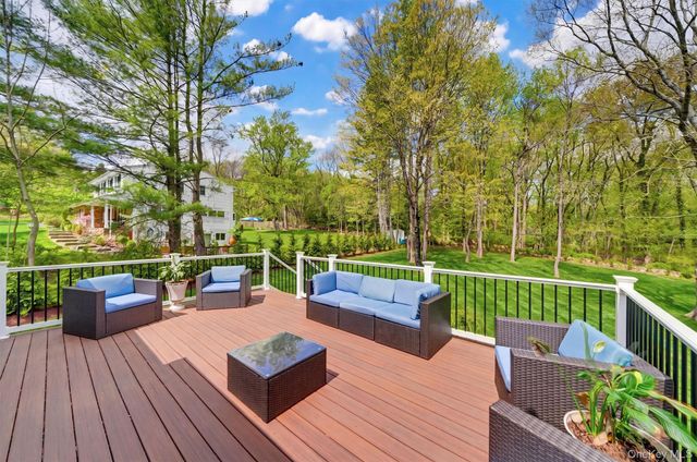 4 Fairmont Terrace, West Nyack, NY 10994